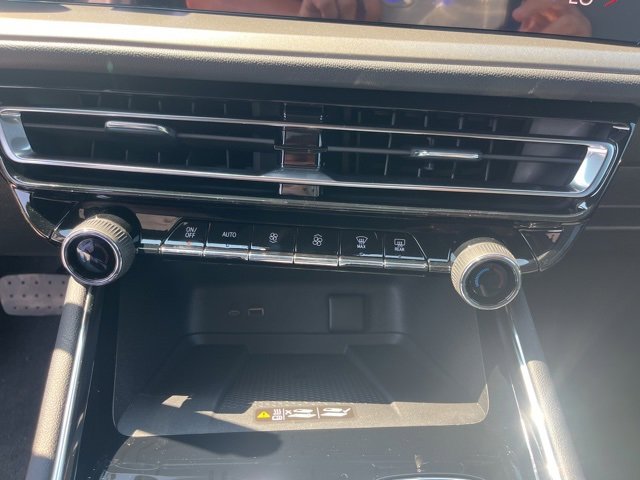 New 2026 Chevrolet Traverse LT w/ LPO, Floor Liner Package image 31