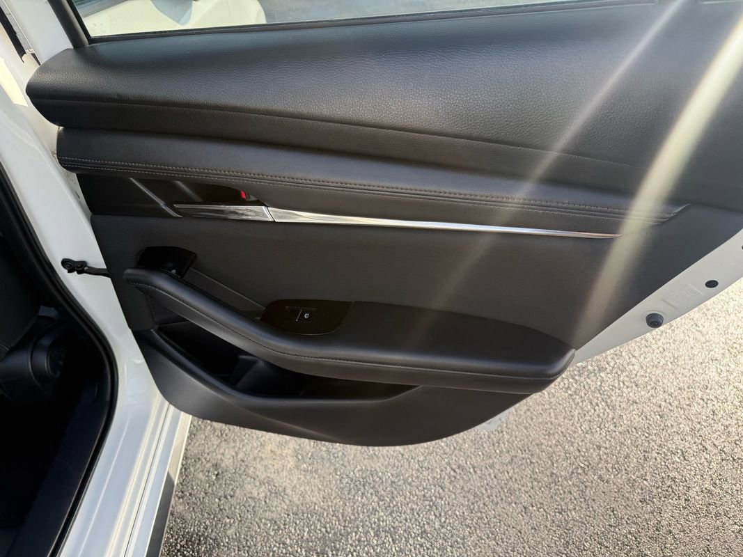 Used 2019 MAZDA MAZDA3 Sedan image 14