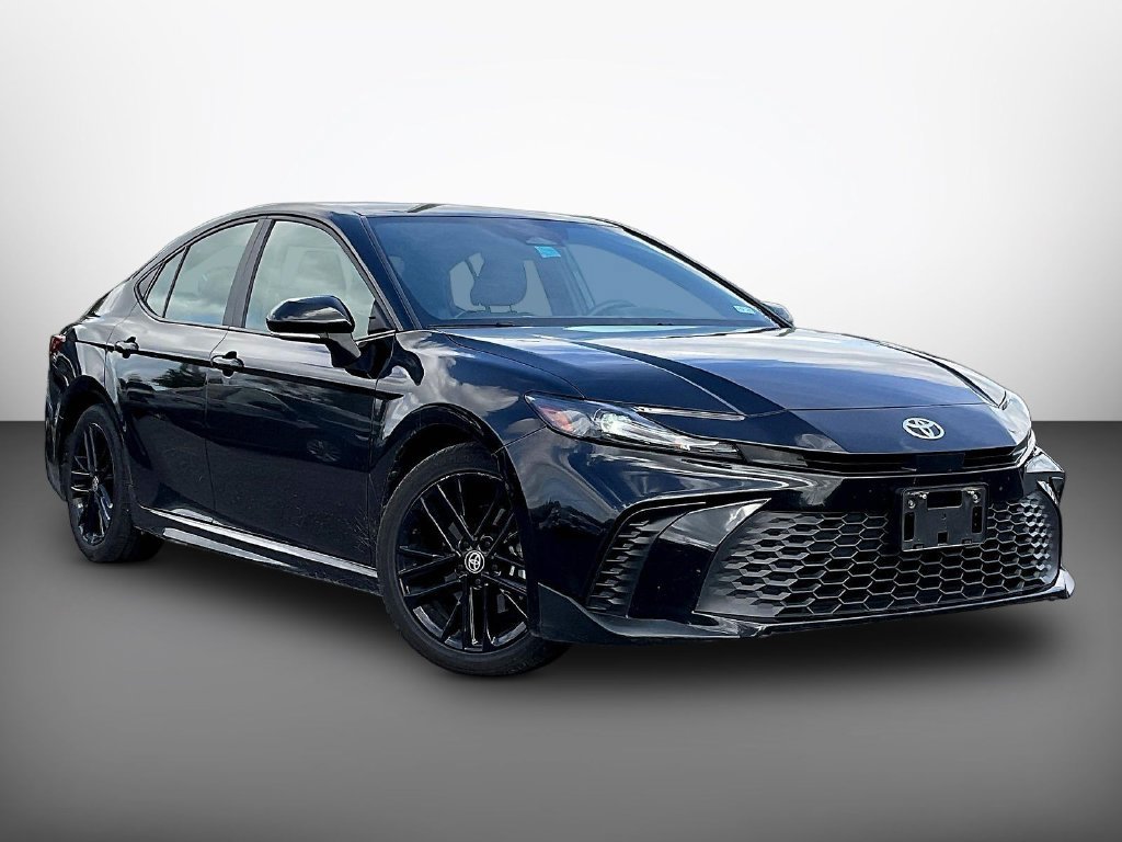 Used 2025 Toyota Camry SE