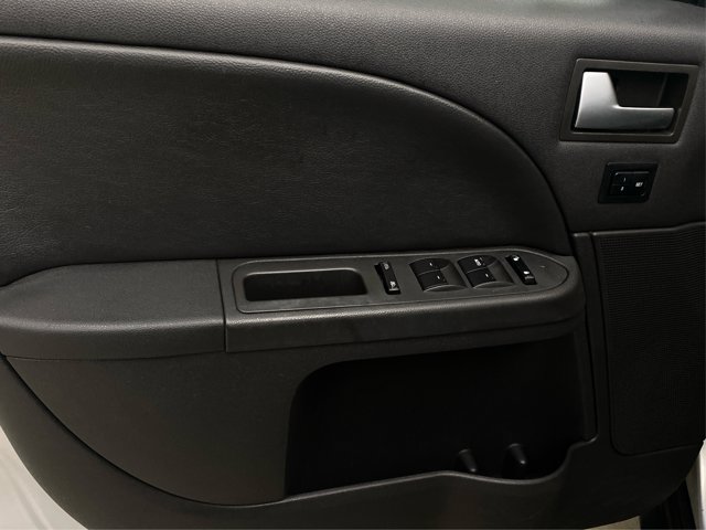 Used 2005 Ford Five Hundred Limited FWD image 26