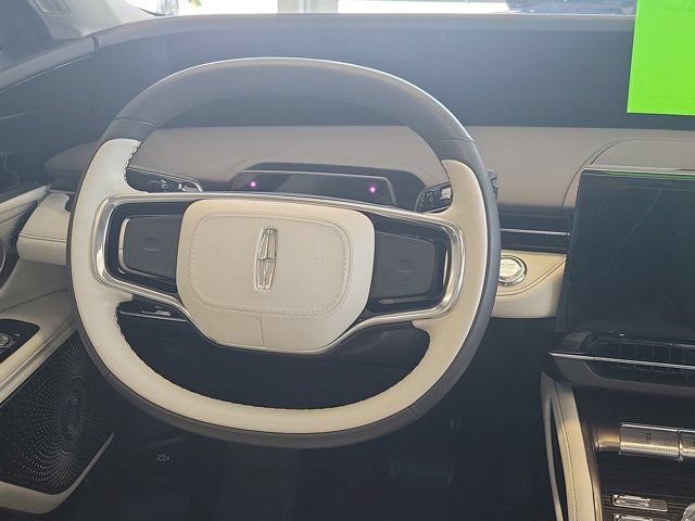 Certified 2024 Lincoln Nautilus Black Label AWD/4WD image 18
