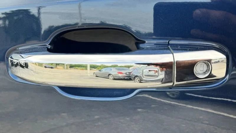 Used 2019 GMC Sierra 1500 SLT AWD/4WD image 12