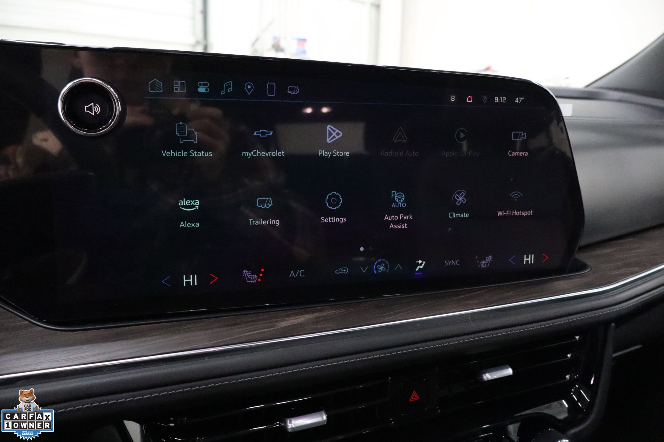 Used 2025 Chevrolet Tahoe LT w/ Comfort Package image 21