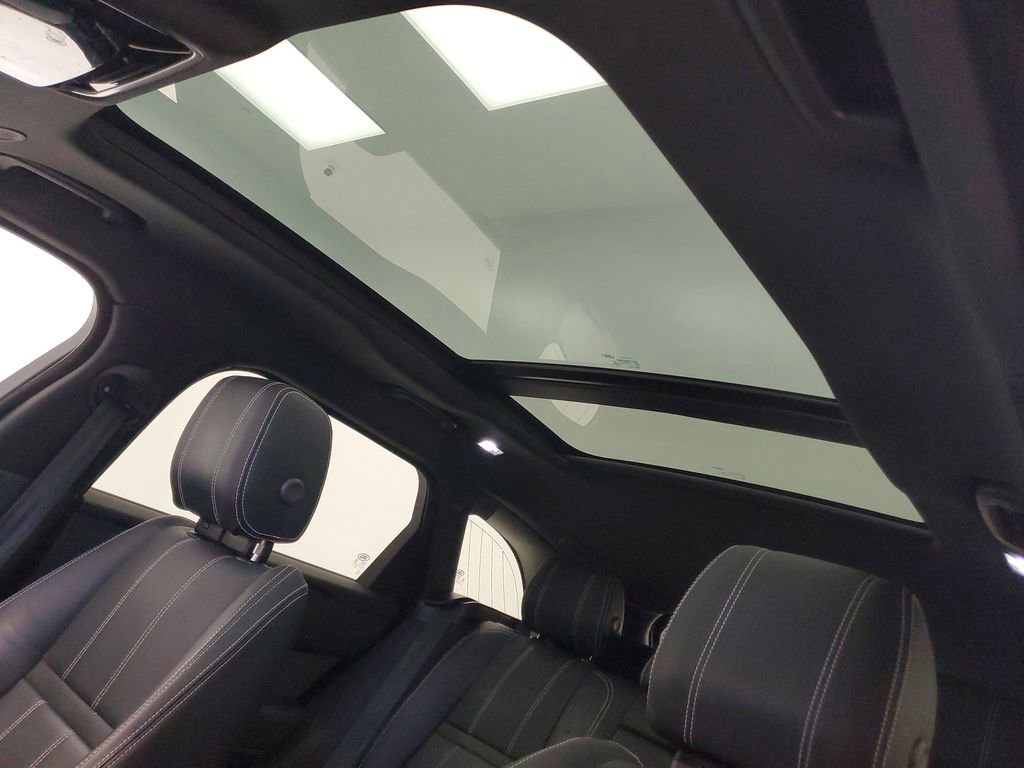 Used 2021 Land Rover Range Rover Velar R-Dynamic S image 23