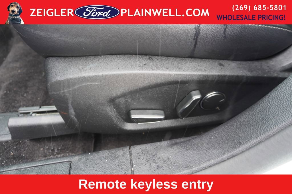 Used 2017 Ford Fusion Energi SE image 6