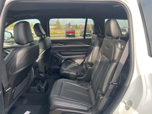 New 2025 Jeep Grand Cherokee L Limited w/ Luxury Tech Group II image 15