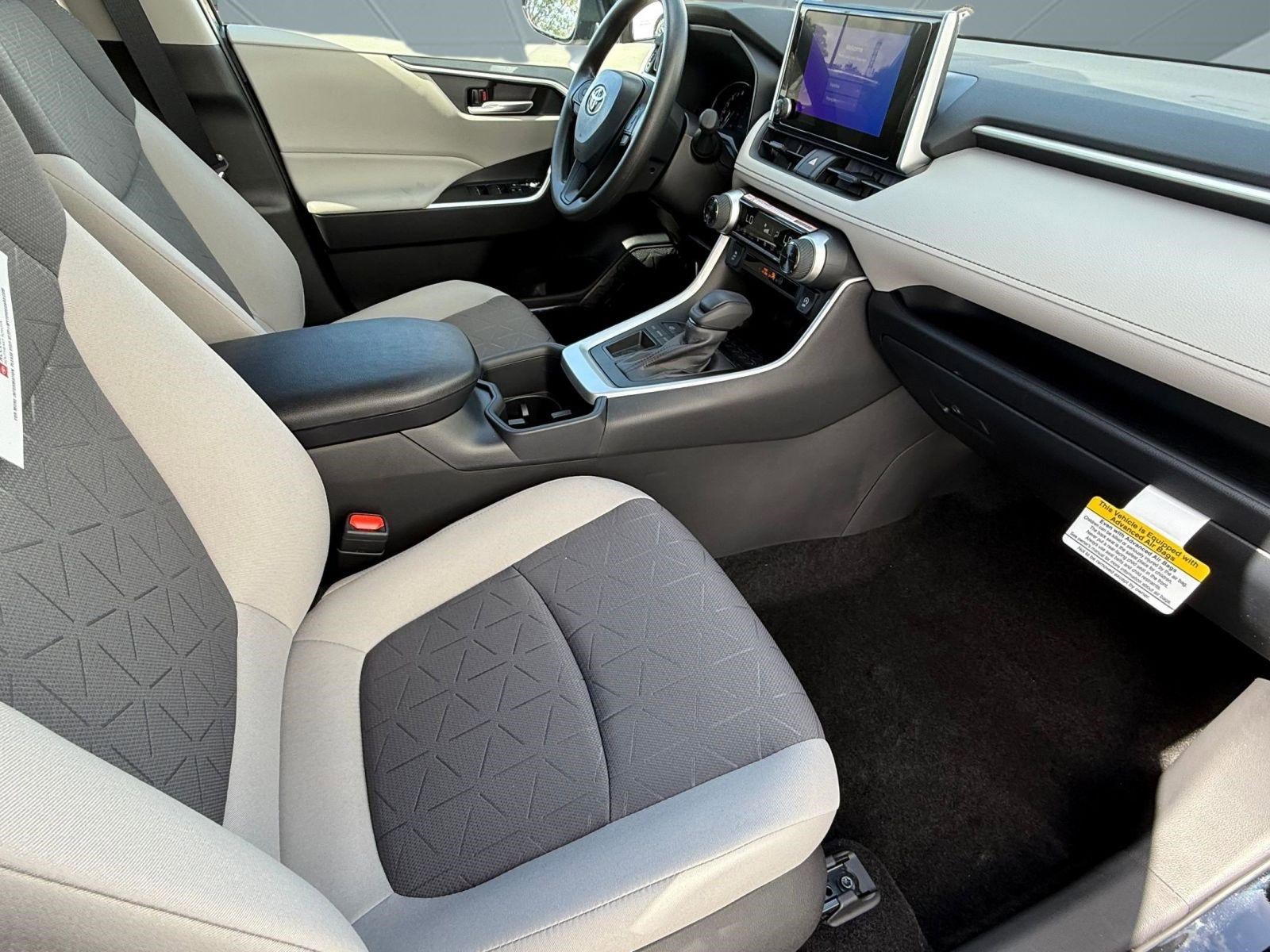 Certified 2025 Toyota RAV4 XLE w/ Convenience Package image 34