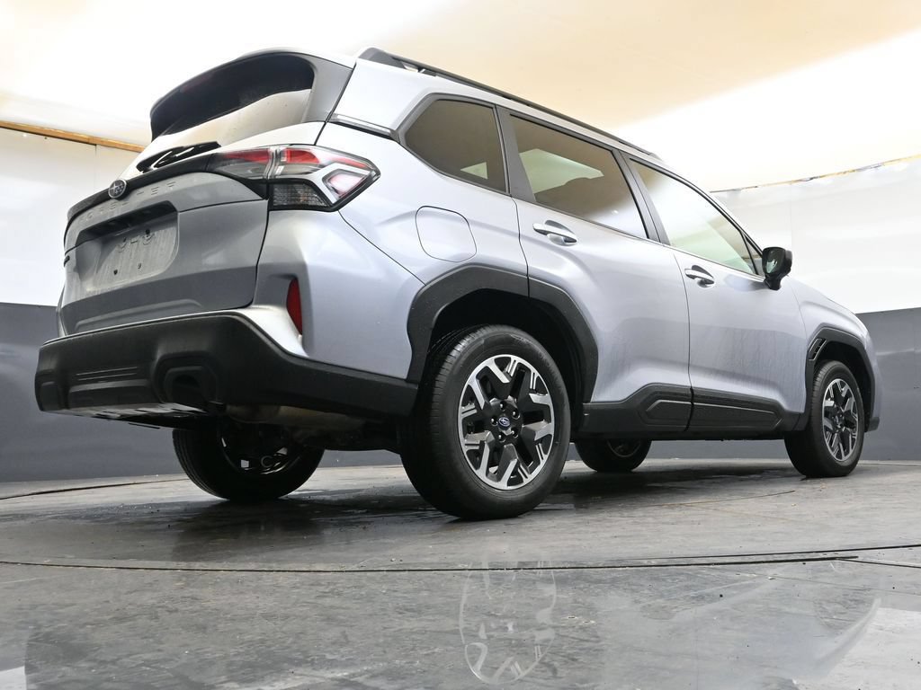 Certified 2025 Subaru Forester Premium AWD/4WD image 34