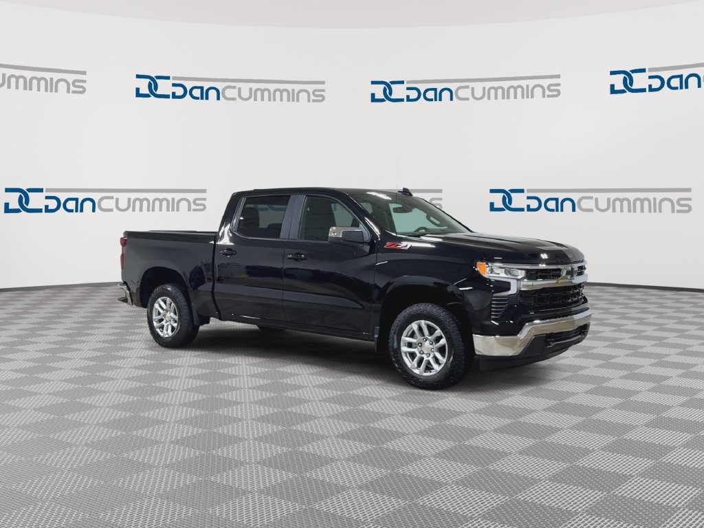 New 2026 Chevrolet Silverado 1500 LT w/ Z71 Off-Road Package AWD/4WD image 3