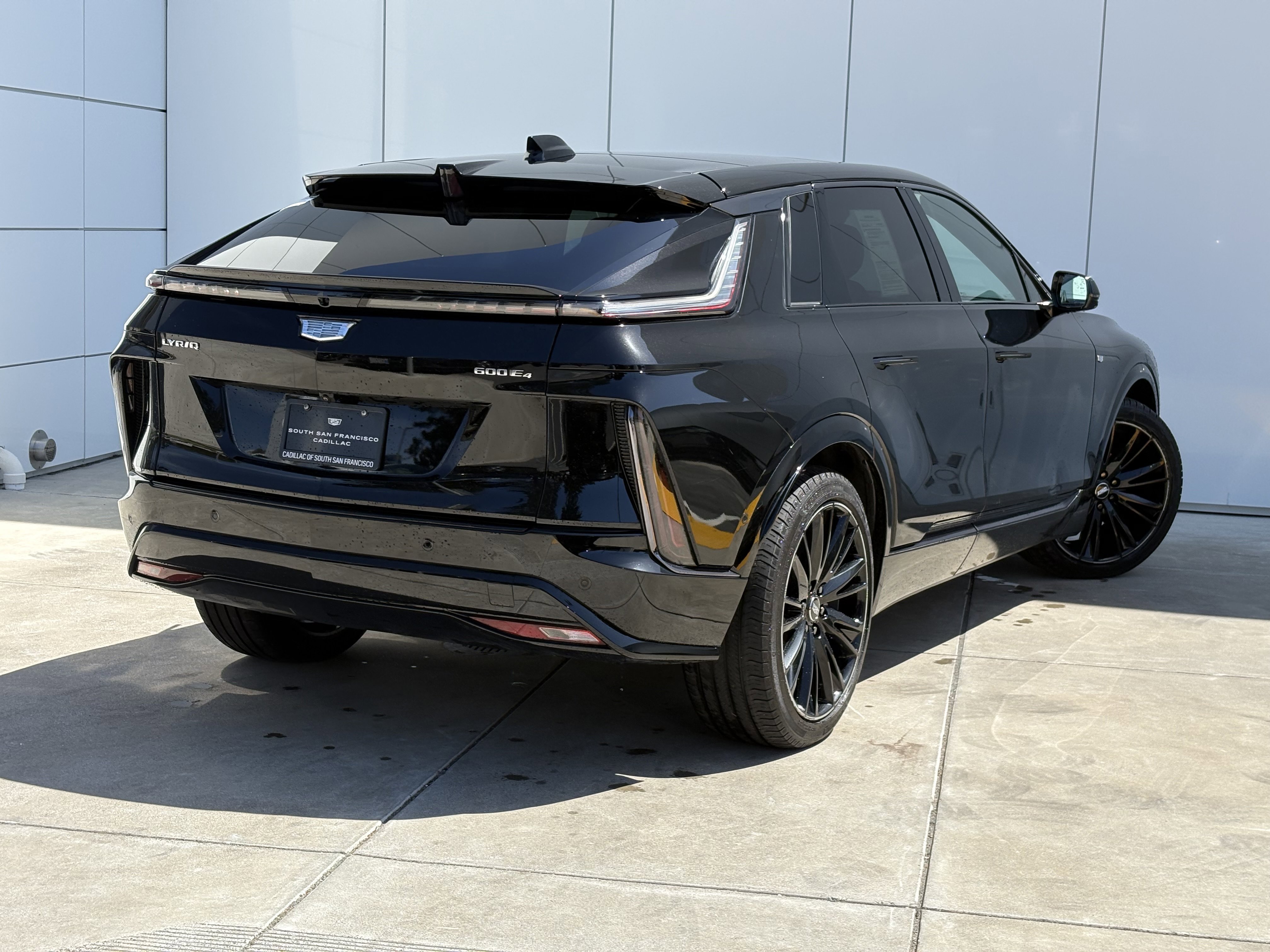 Certified 2024 Cadillac Lyriq Sport w/ LPO, Floor Liner Package AWD/4WD image 7