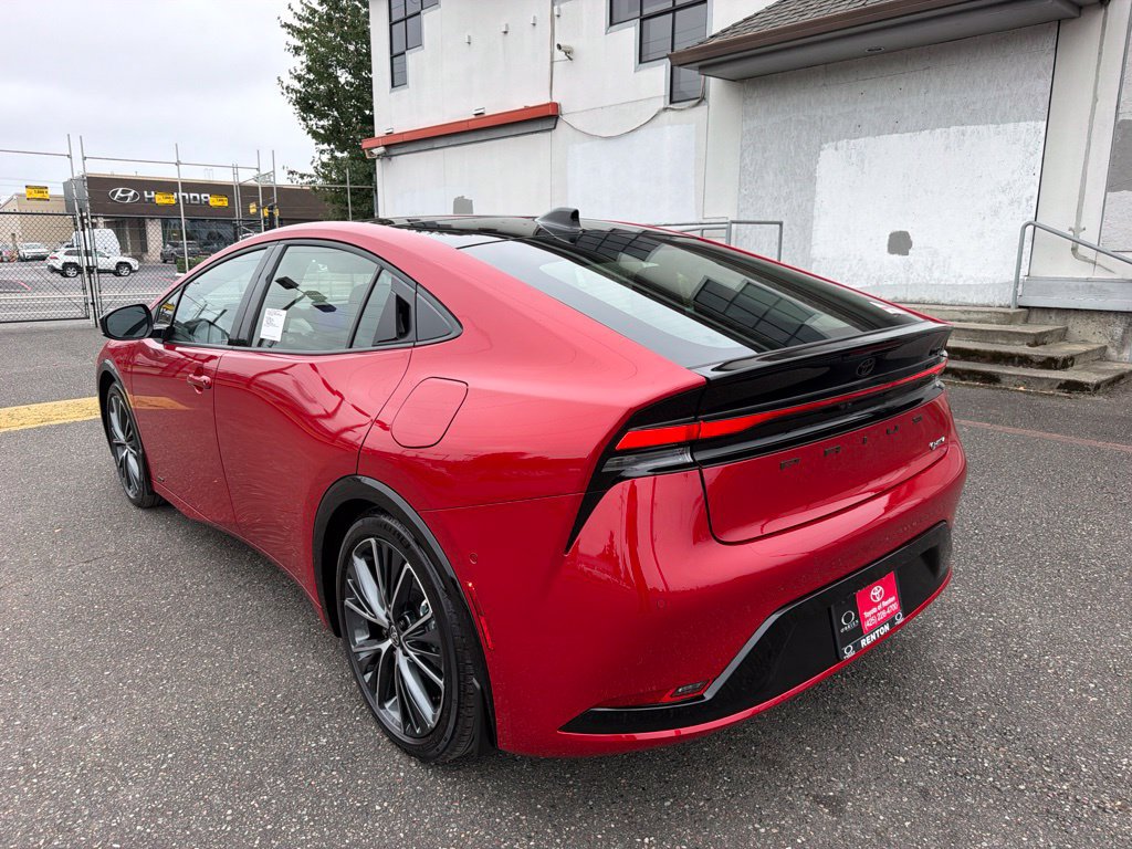 New 2027 Toyota Prius Limited AWD/4WD image 7