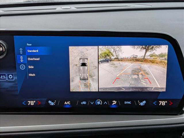 Certified 2025 Chevrolet Traverse LT w/ Driver Confidence Package image 13