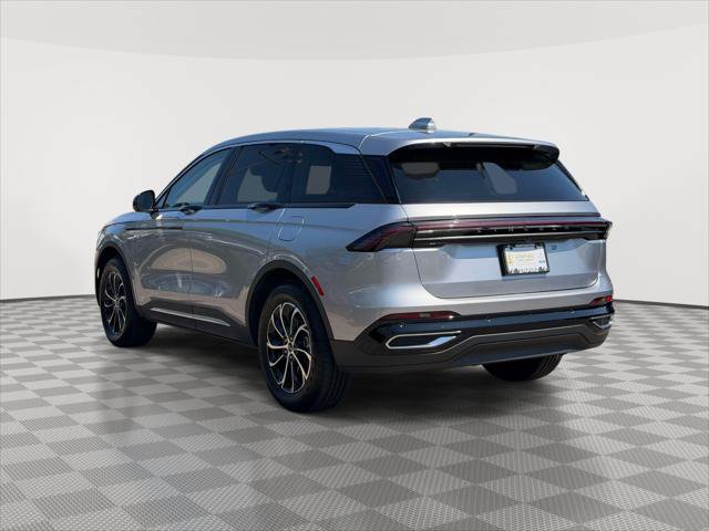 Used 2026 Lincoln Nautilus Premier w/ Equipment Group 102A AWD/4WD image 4
