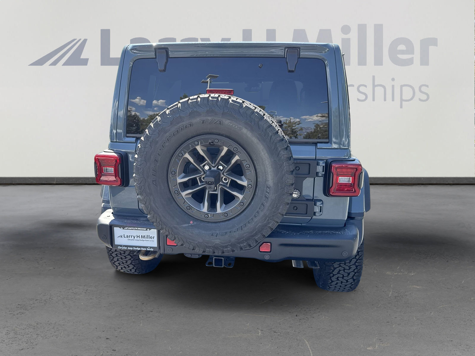 New 2025 Jeep Wrangler Unlimited Rubicon 392 image 7