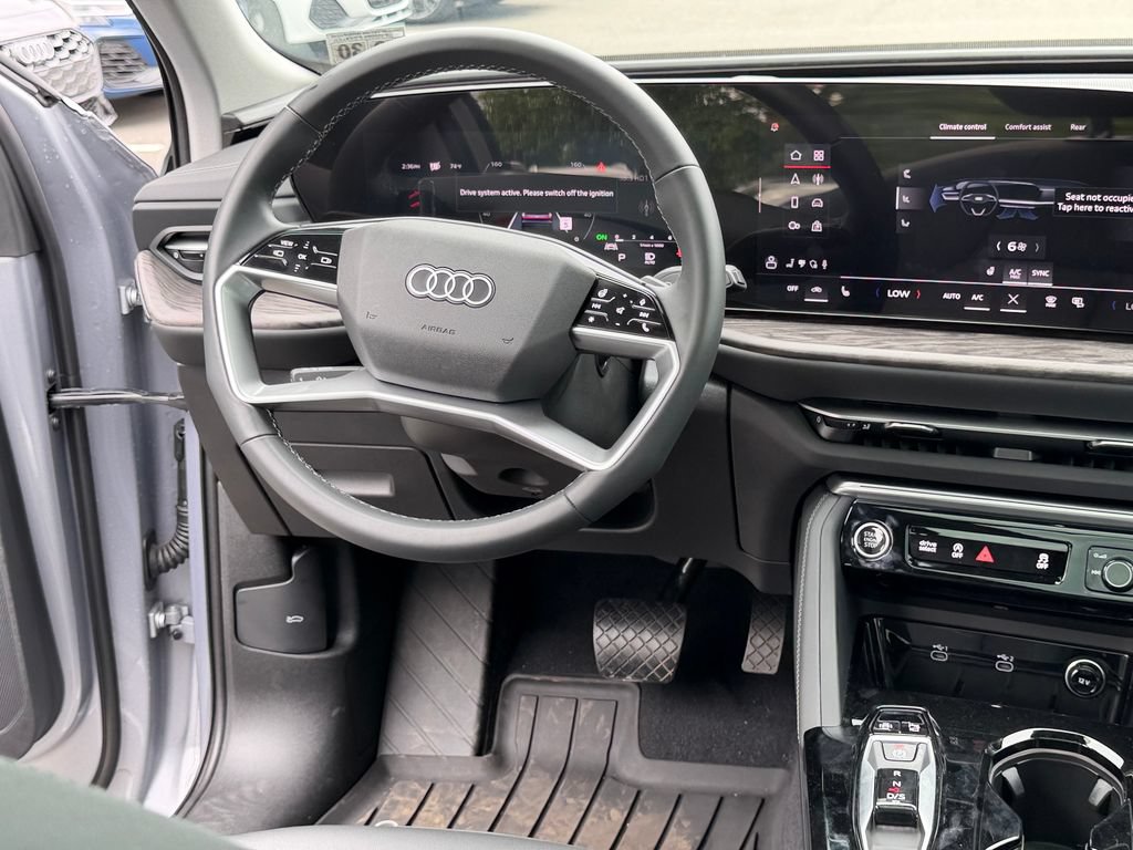 Used 2025 Audi Q5 Premium w/ Convenience Package AWD/4WD image 19