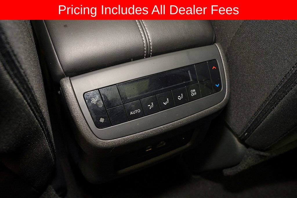 Certified 2024 Nissan Pathfinder SV w/ SV Premium Package FWD image 8
