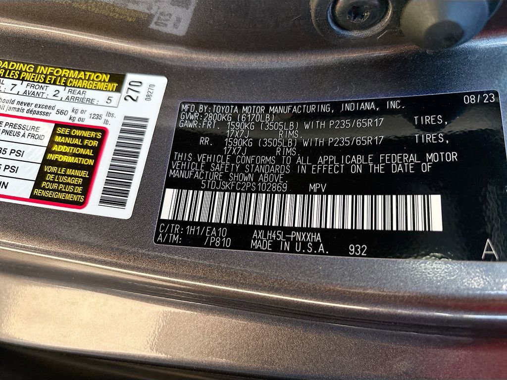 Used 2023 Toyota Sienna XLE w/ XLE Plus Package image 33