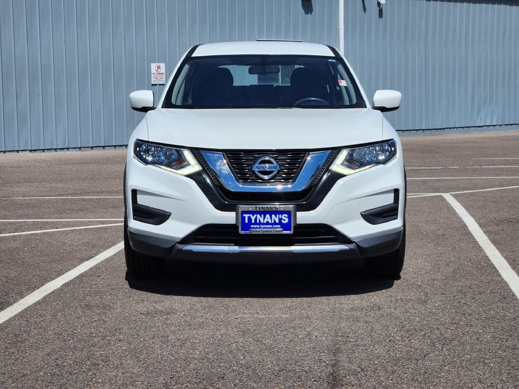 Used 2017 Nissan Rogue S AWD/4WD image 2