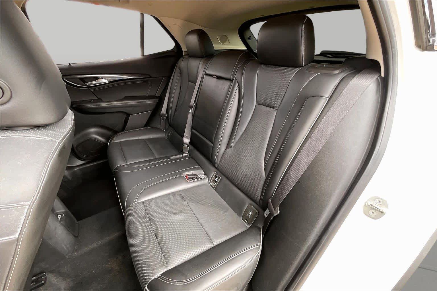 Certified 2023 Buick Envision Essence FWD image 18