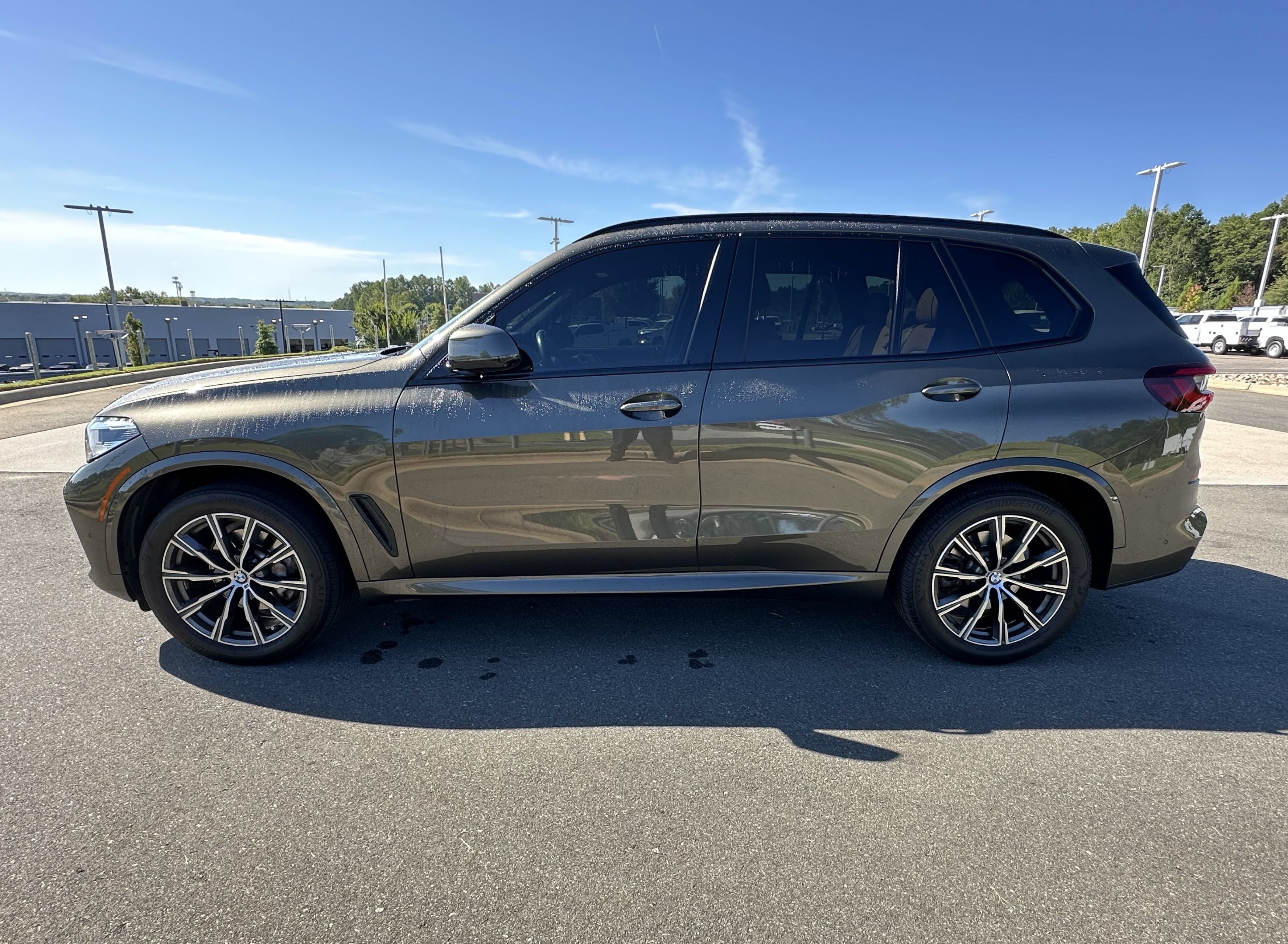 Used 2023 BMW X5 sDrive40i w/ M Sport Package RWD image 6