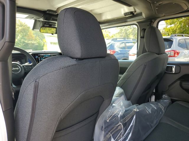 New 2025 Jeep Gladiator Sport image 12