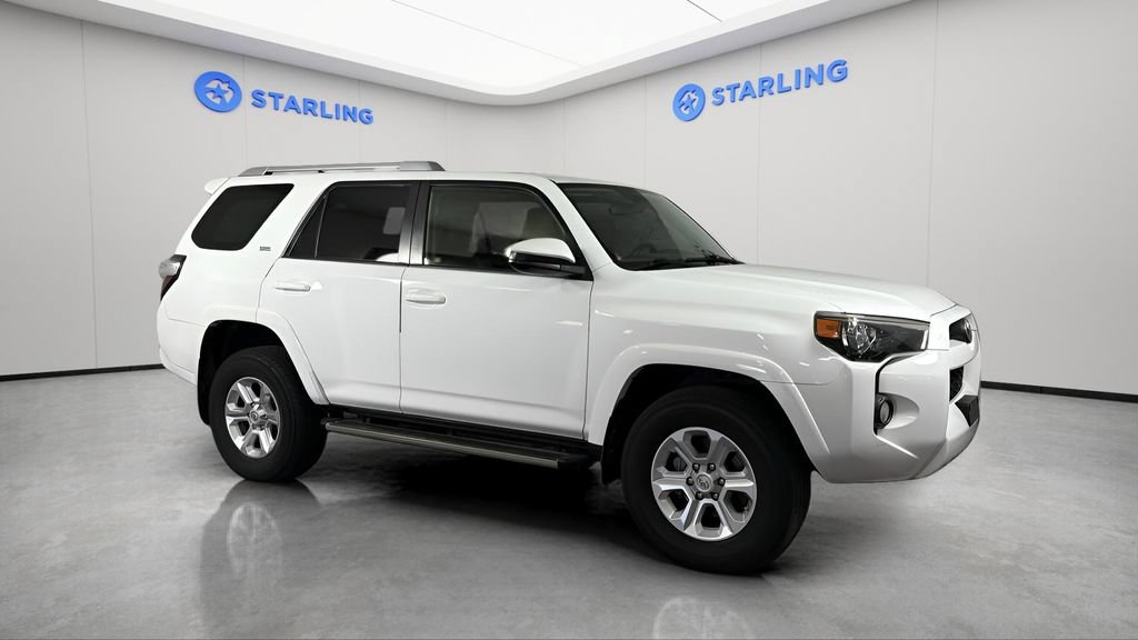 Used 2015 Toyota 4Runner SR5 AWD/4WD image 12
