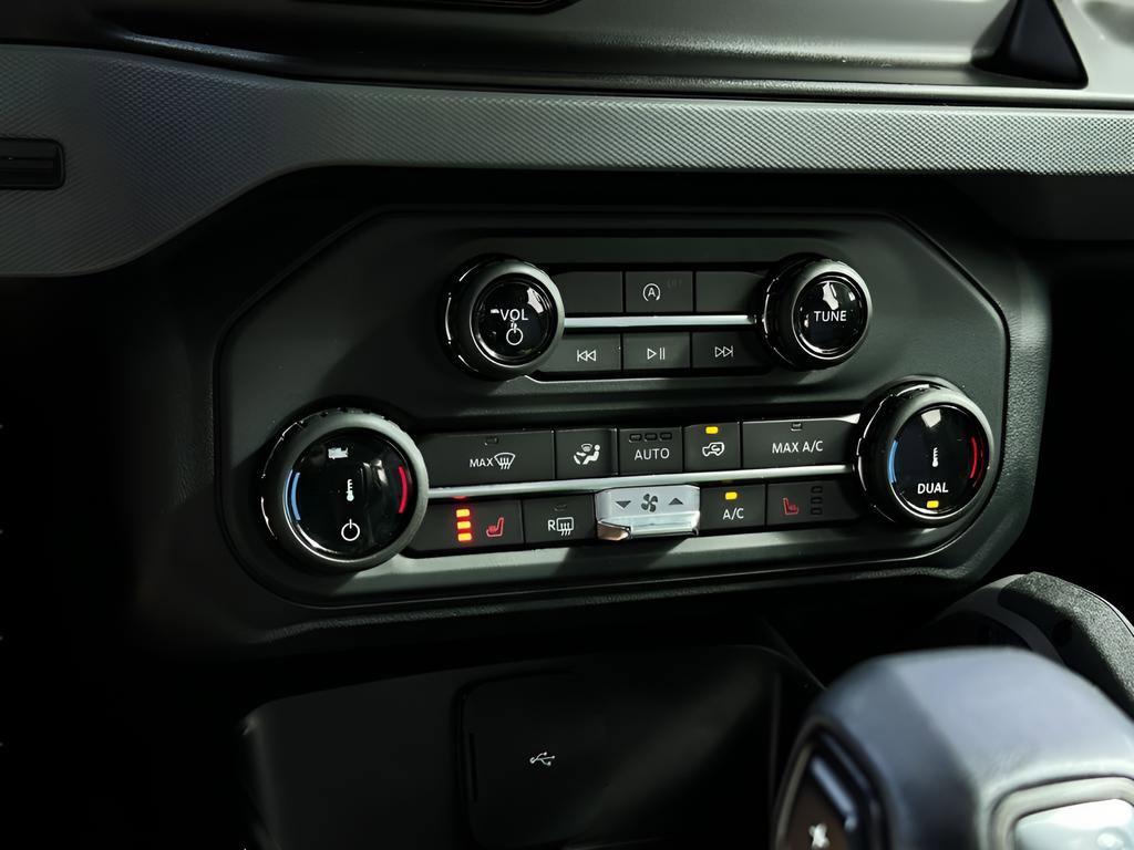 Used 2022 Ford Bronco Big Bend AWD/4WD image 12