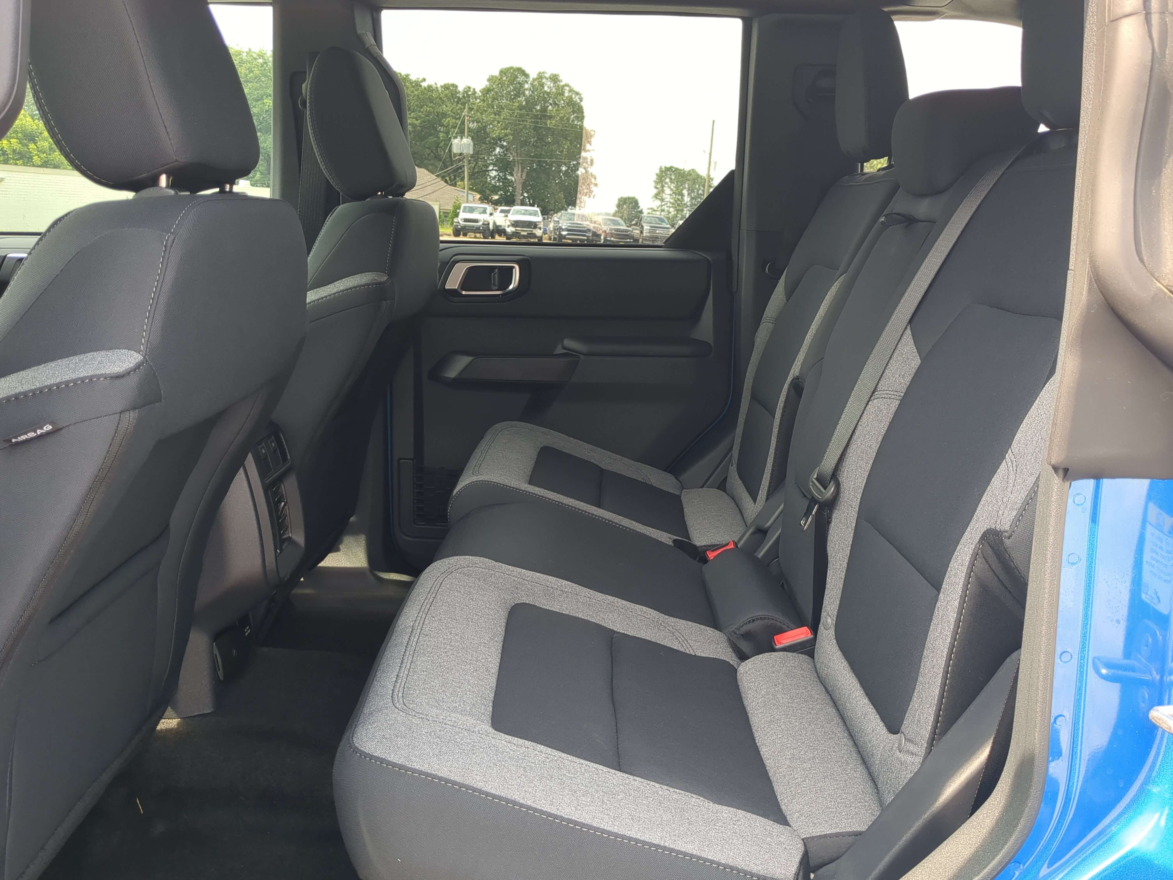 Used 2025 Ford Bronco Big Bend AWD/4WD image 12
