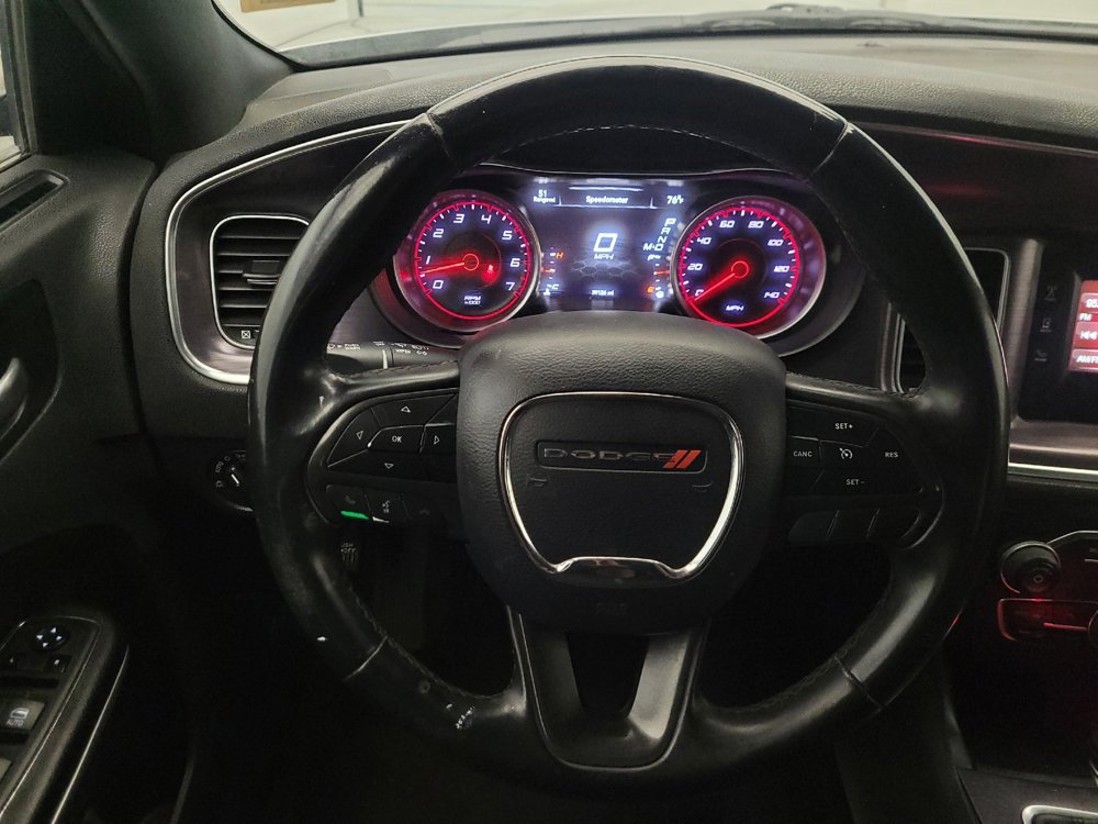 Used 2017 Dodge Charger SE RWD image 22
