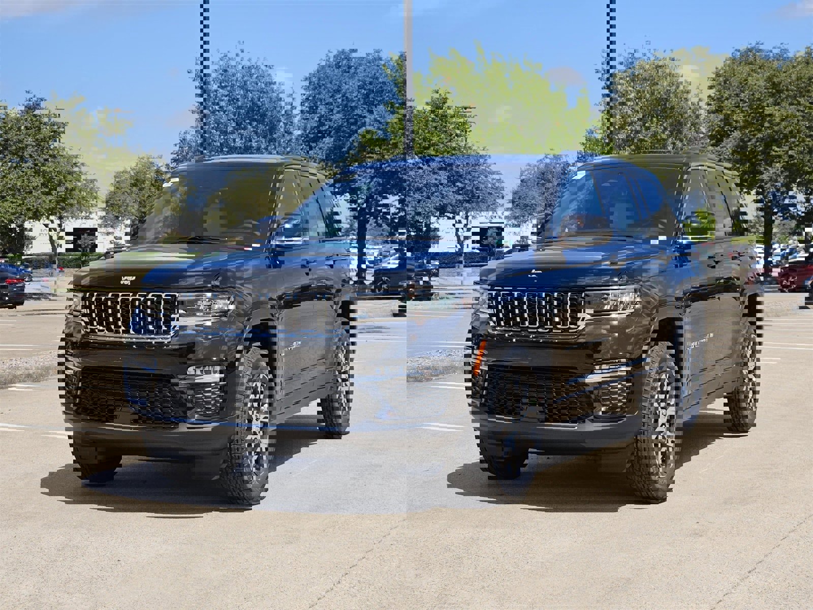 New 2025 Jeep Grand Cherokee Limited image 2