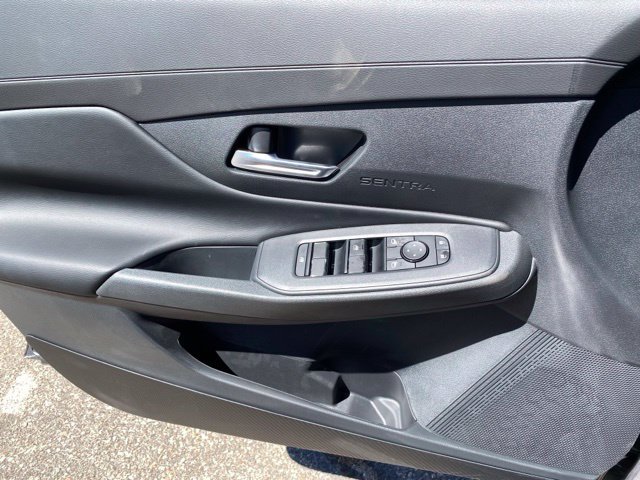 New 2027 Nissan Sentra SV w/ SV Convenience Package FWD image 13