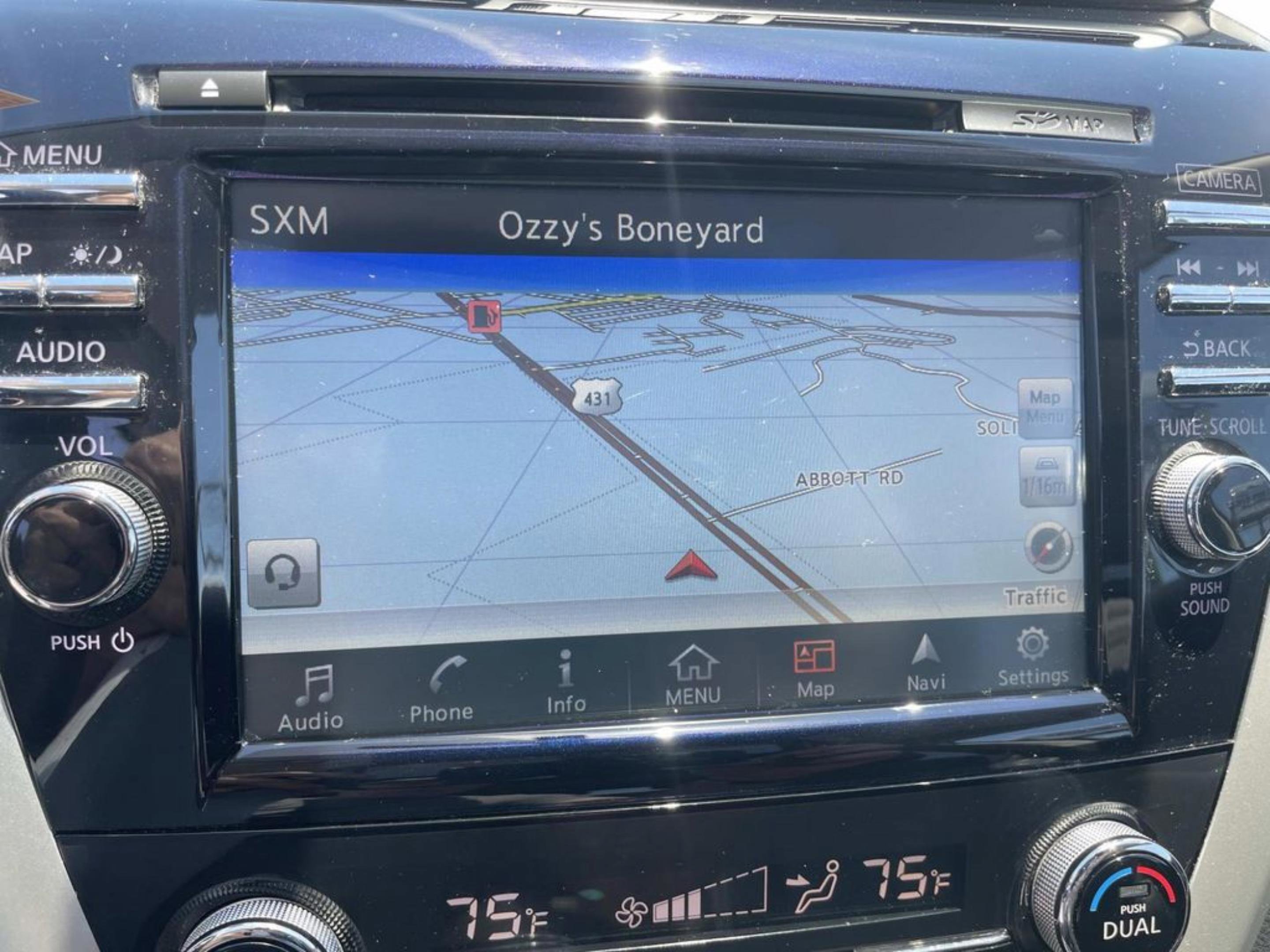 Used 2018 Nissan Murano Platinum w/ Cargo Package FWD image 28