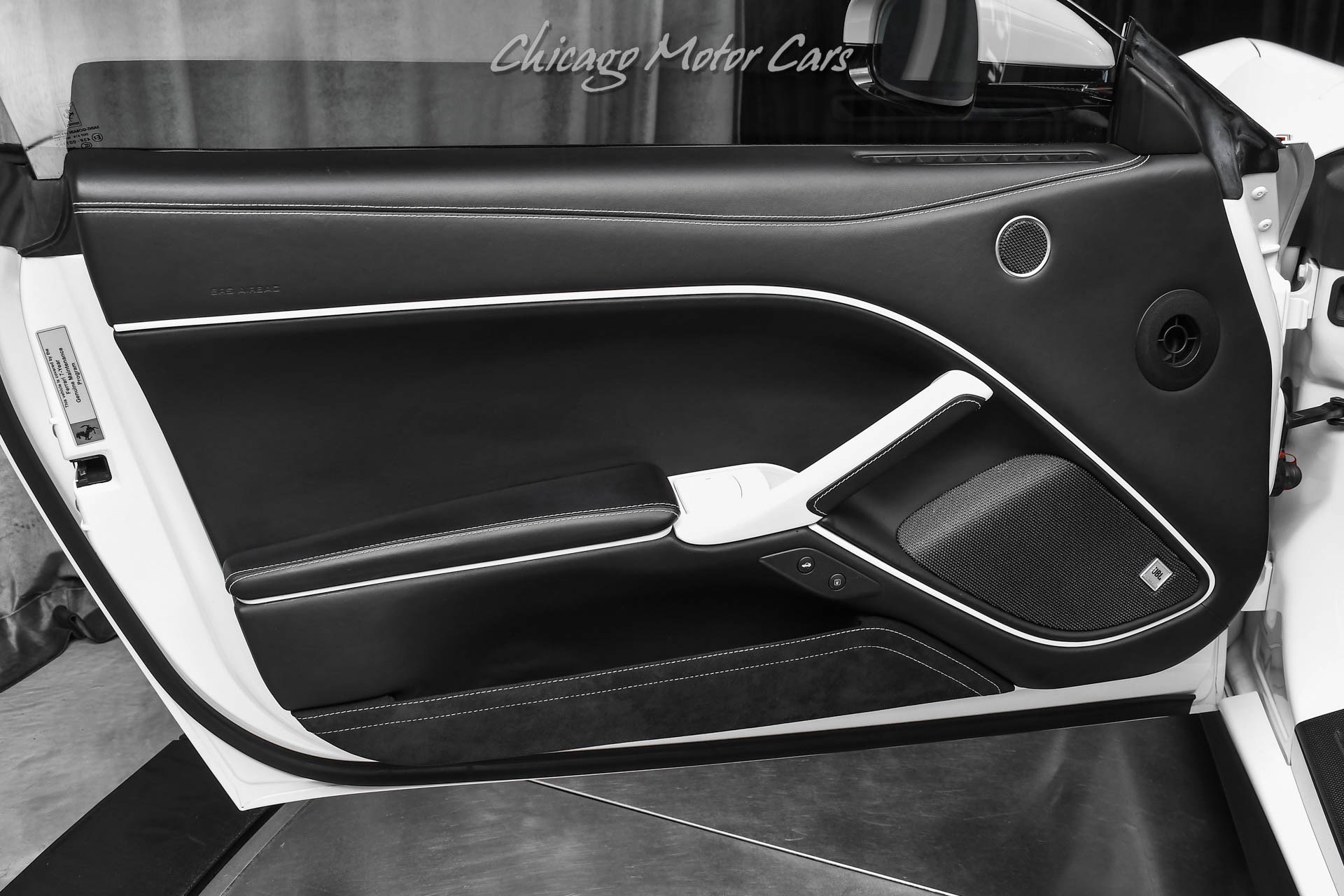 Used 2014 Ferrari F12 Berlinetta RWD image 27