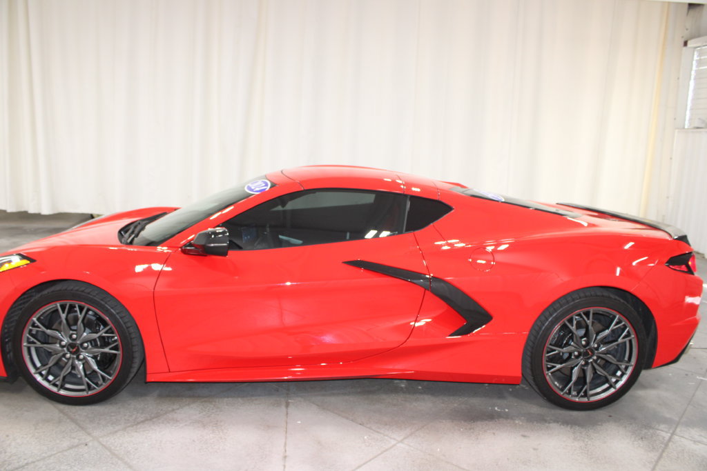 Used 2024 Chevrolet Corvette Stingray Coupe w/ 1LT RWD image 6