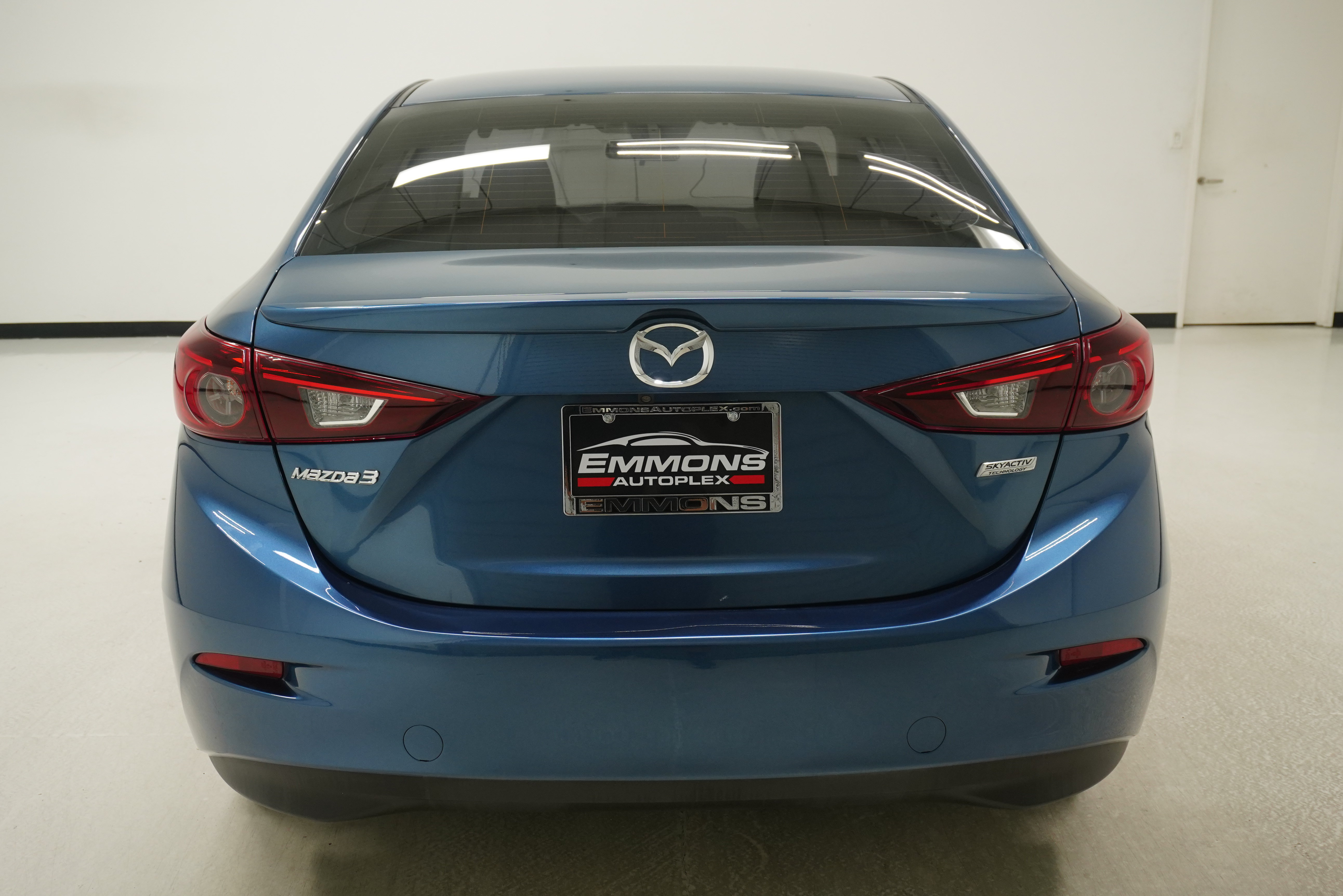 Used 2018 MAZDA MAZDA3 Touring FWD image 5