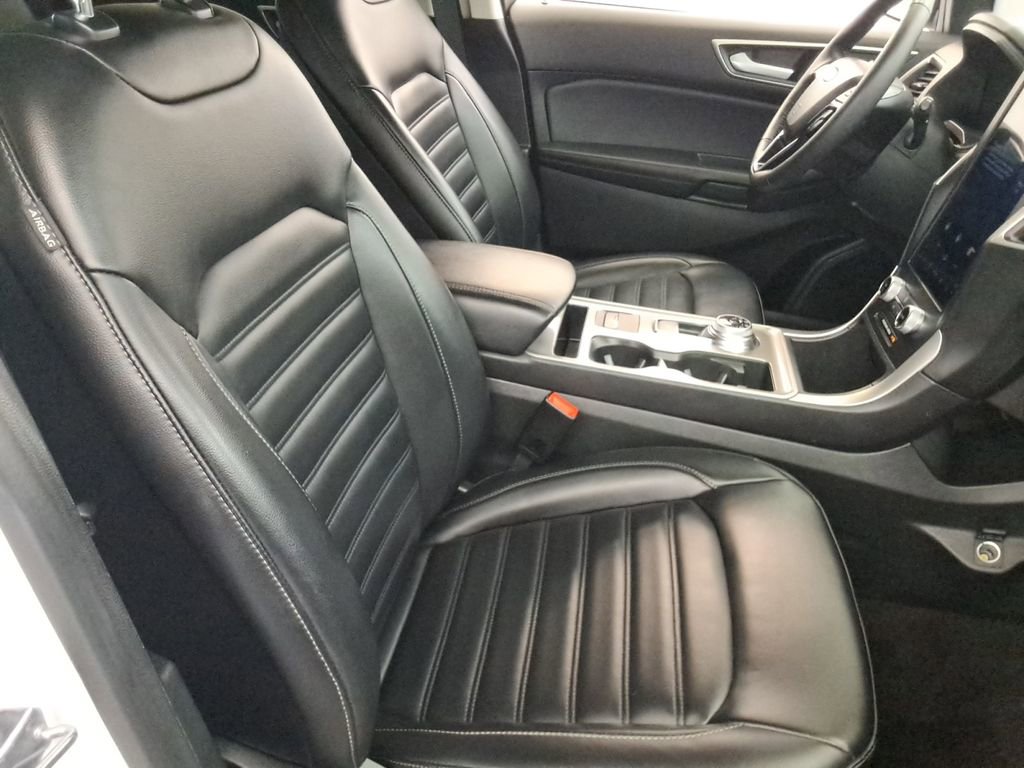 Used 2024 Ford Edge SEL image 16