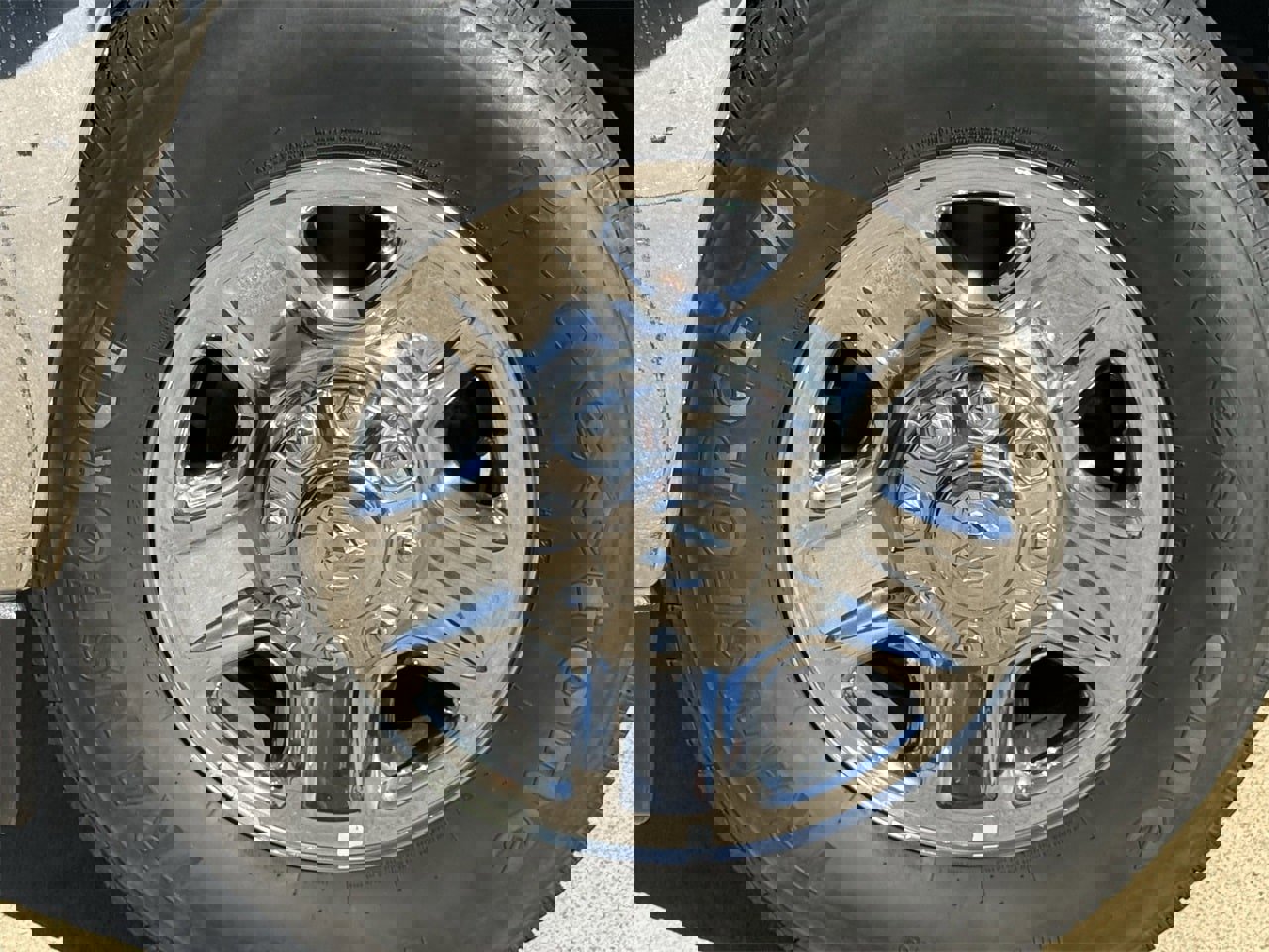 Used 2022 RAM 3500 Tradesman w/ Chrome Appearance Group image 9