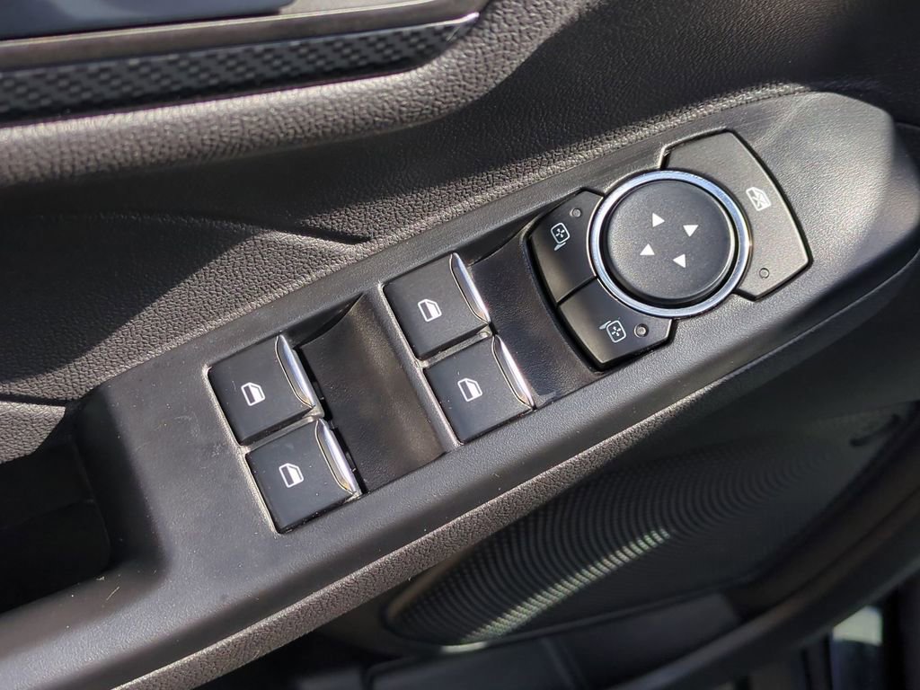 Used 2025 Ford Escape ST-Line image 13