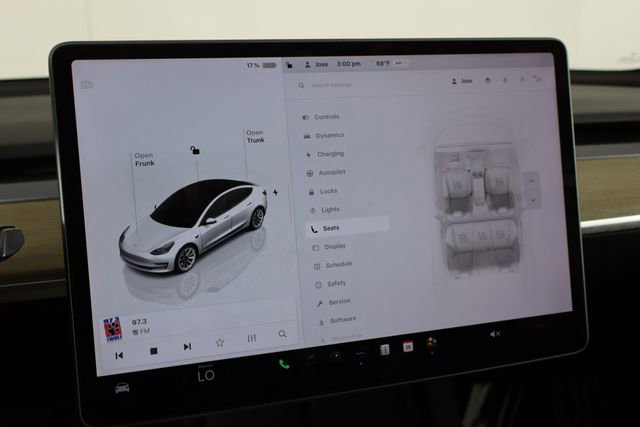 Used 2023 Tesla Model 3 Standard Range image 33