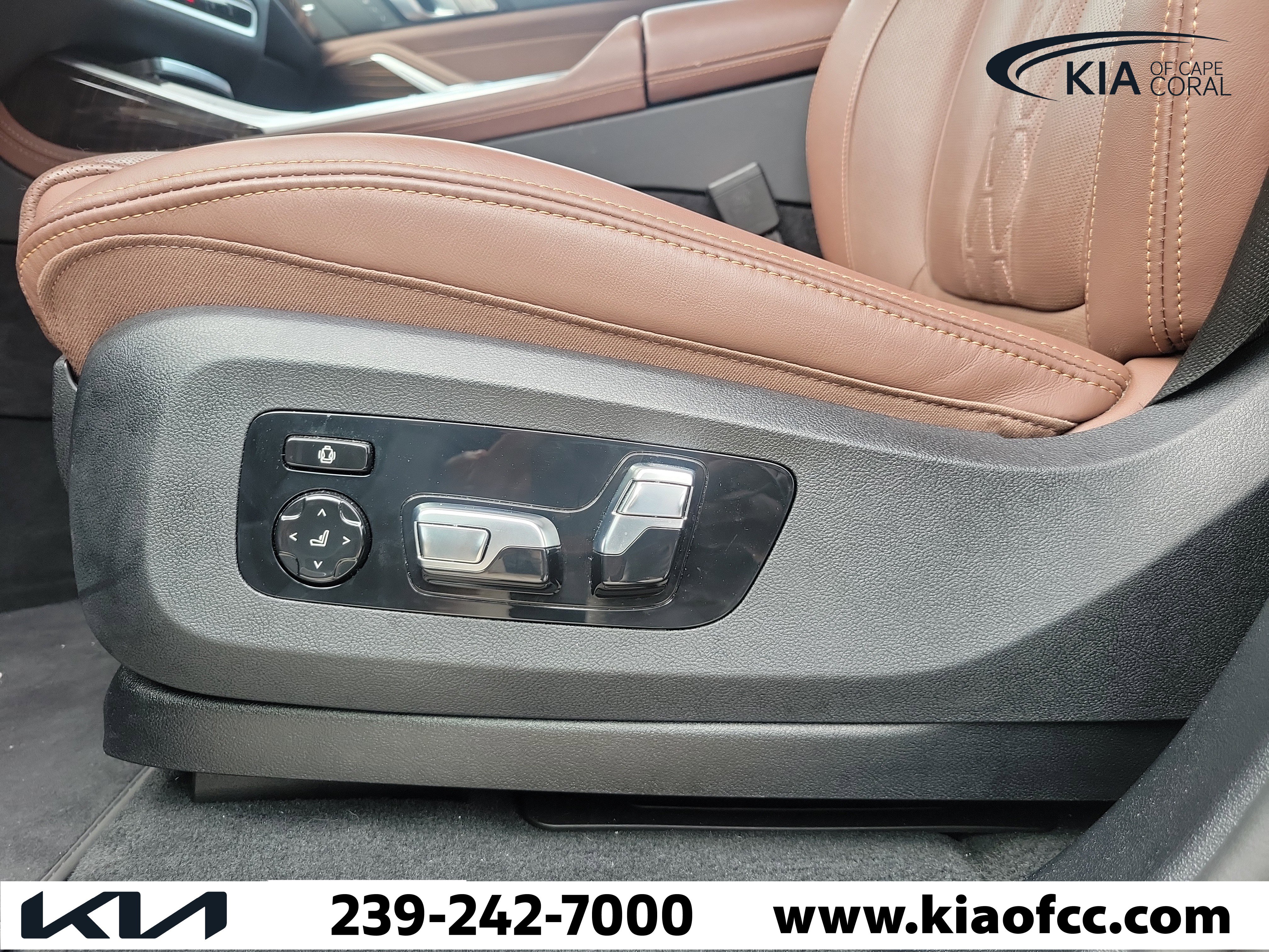 Used 2026 BMW X7 xDrive40i AWD/4WD image 25