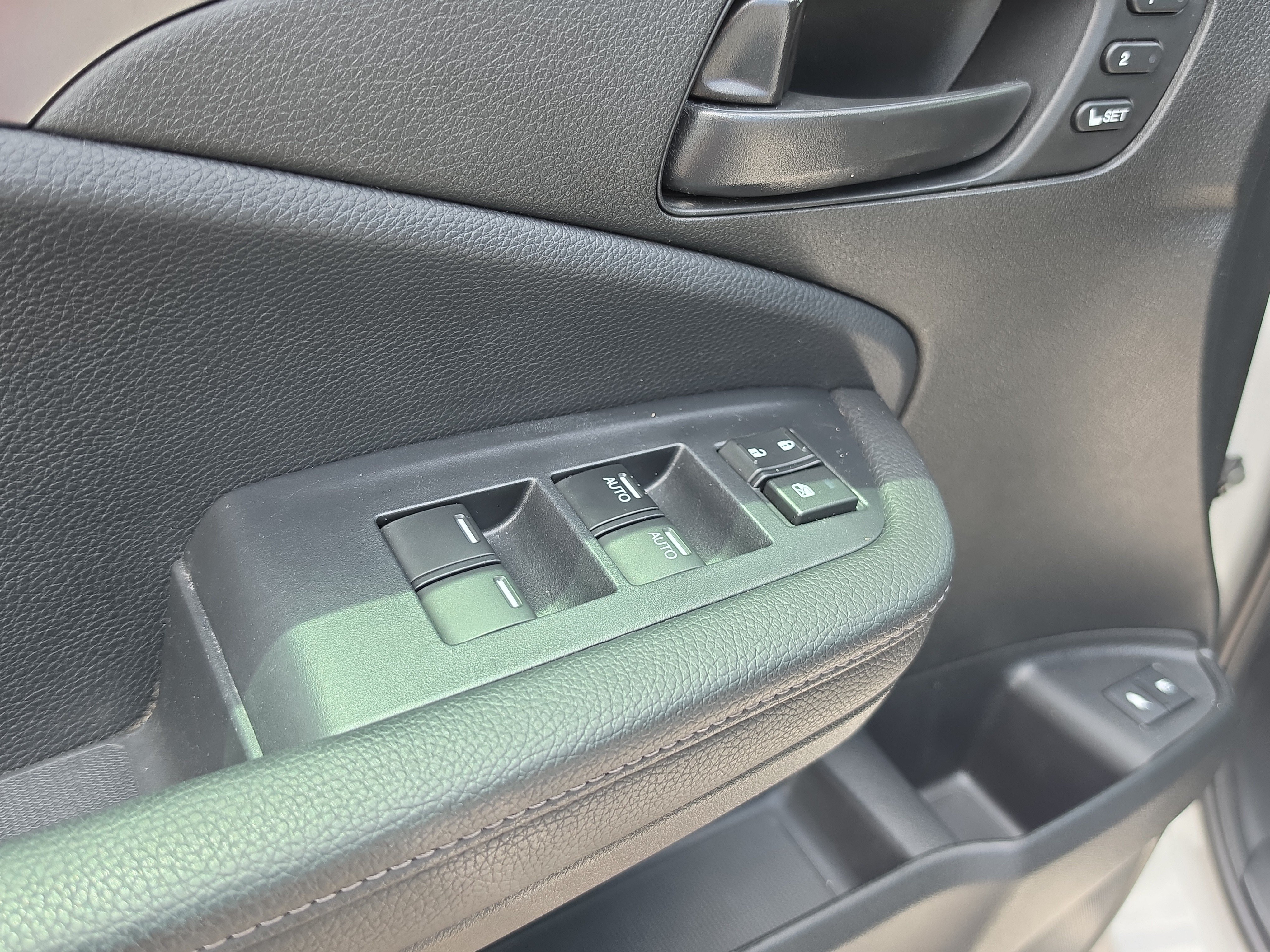 Used 2024 Honda Passport EX-L image 19