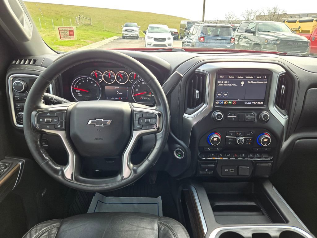 Used 2020 Chevrolet Silverado 1500 RST AWD/4WD image 20