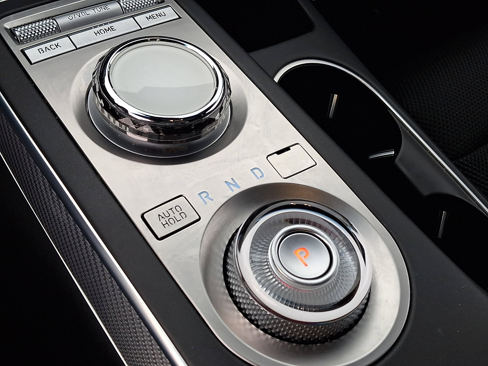 Certified 2023 Genesis GV70 2.5T w/ Sport Prestige Package image 22