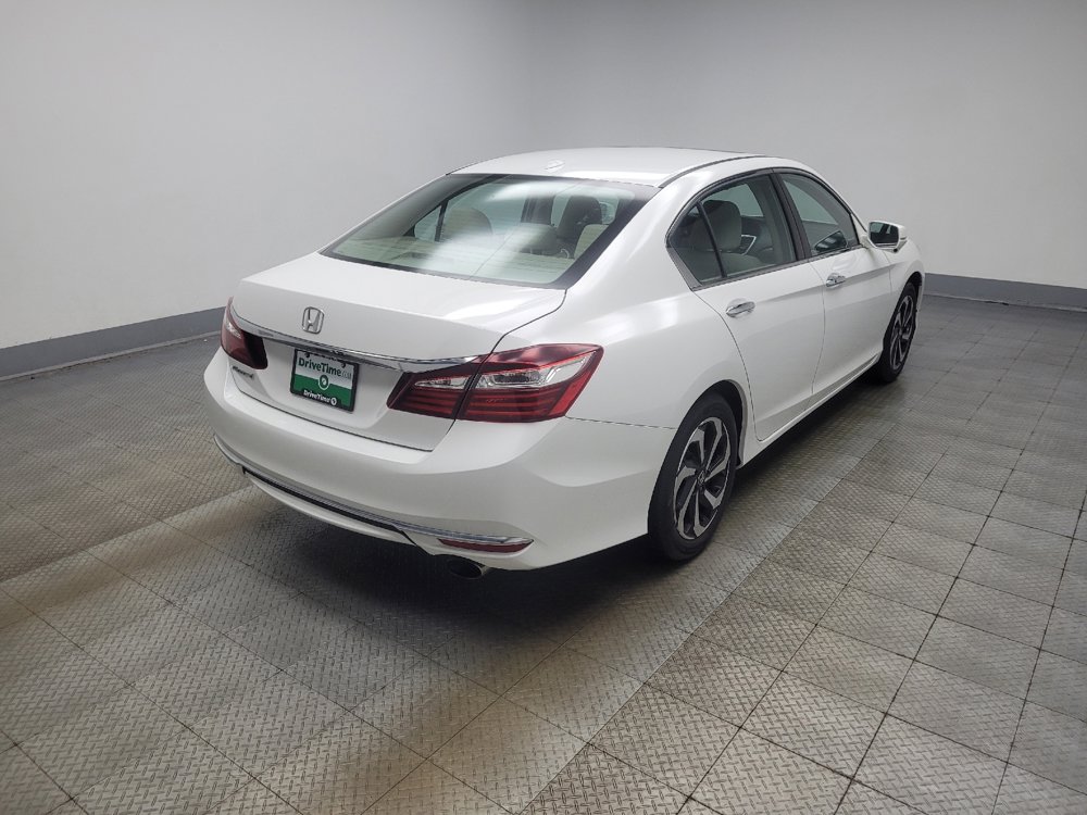Used 2017 Honda Accord SE image 9