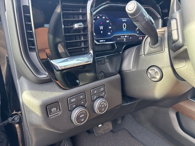 Used 2024 Chevrolet Silverado 1500 High Country w/ Z71 Off-Road Package image 13