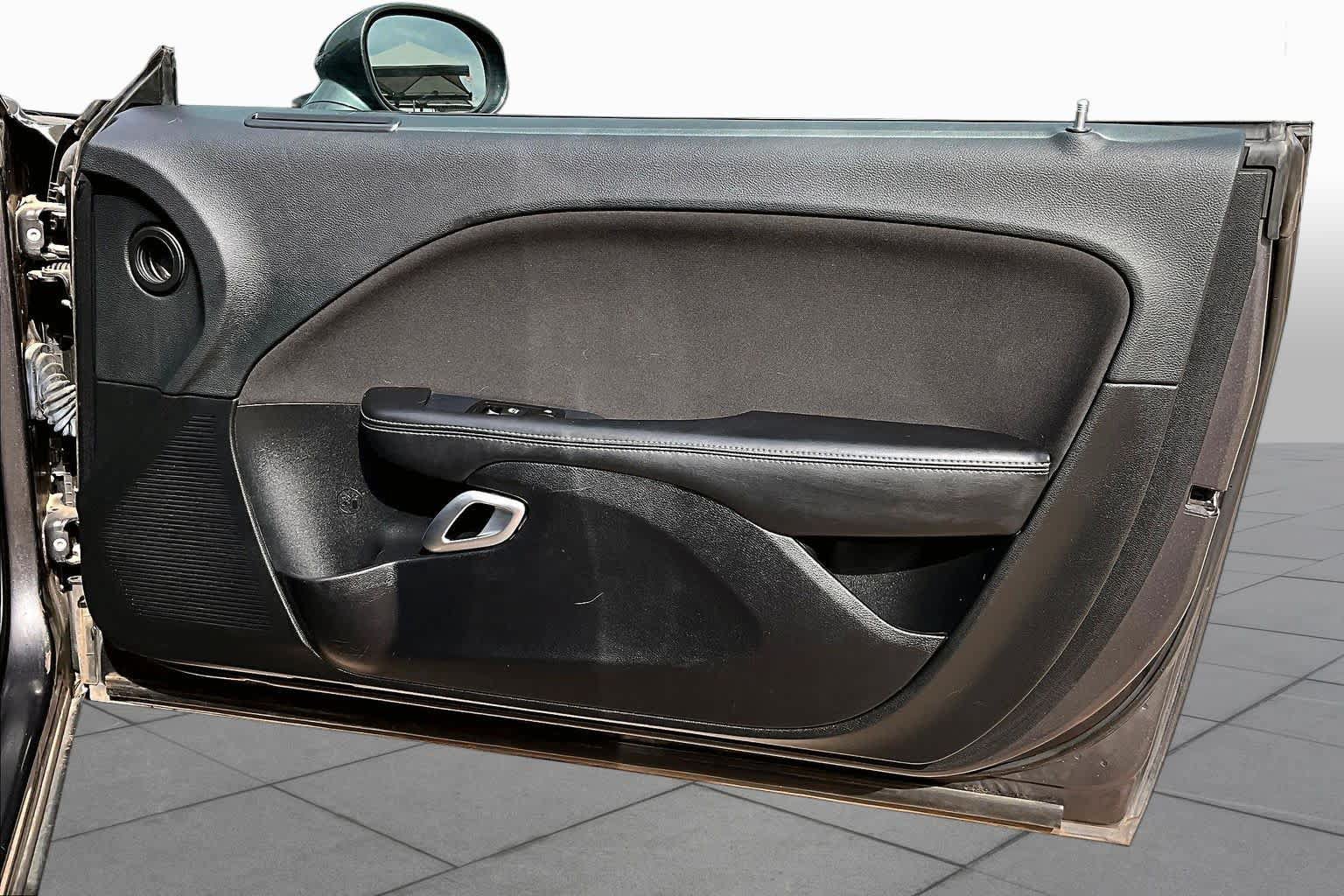 Used 2019 Dodge Challenger SXT RWD image 11