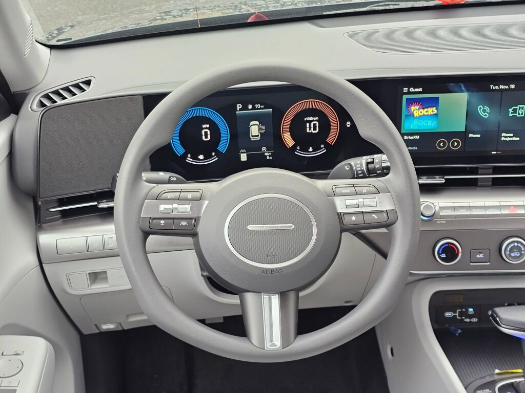 New 2026 Hyundai Kona SE image 14