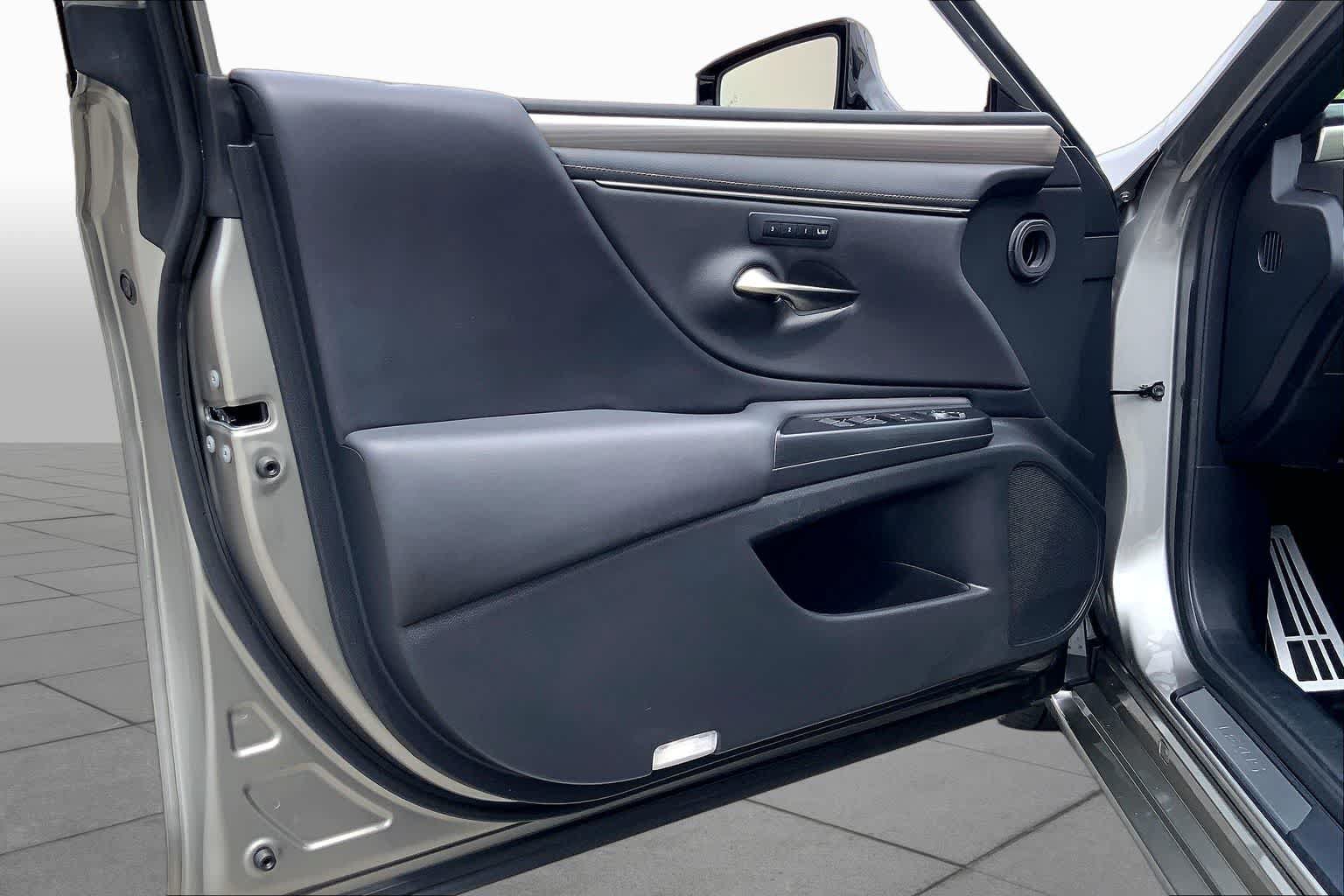 Used 2021 Lexus ES 350 F Sport w/ Accessory Package FWD image 42