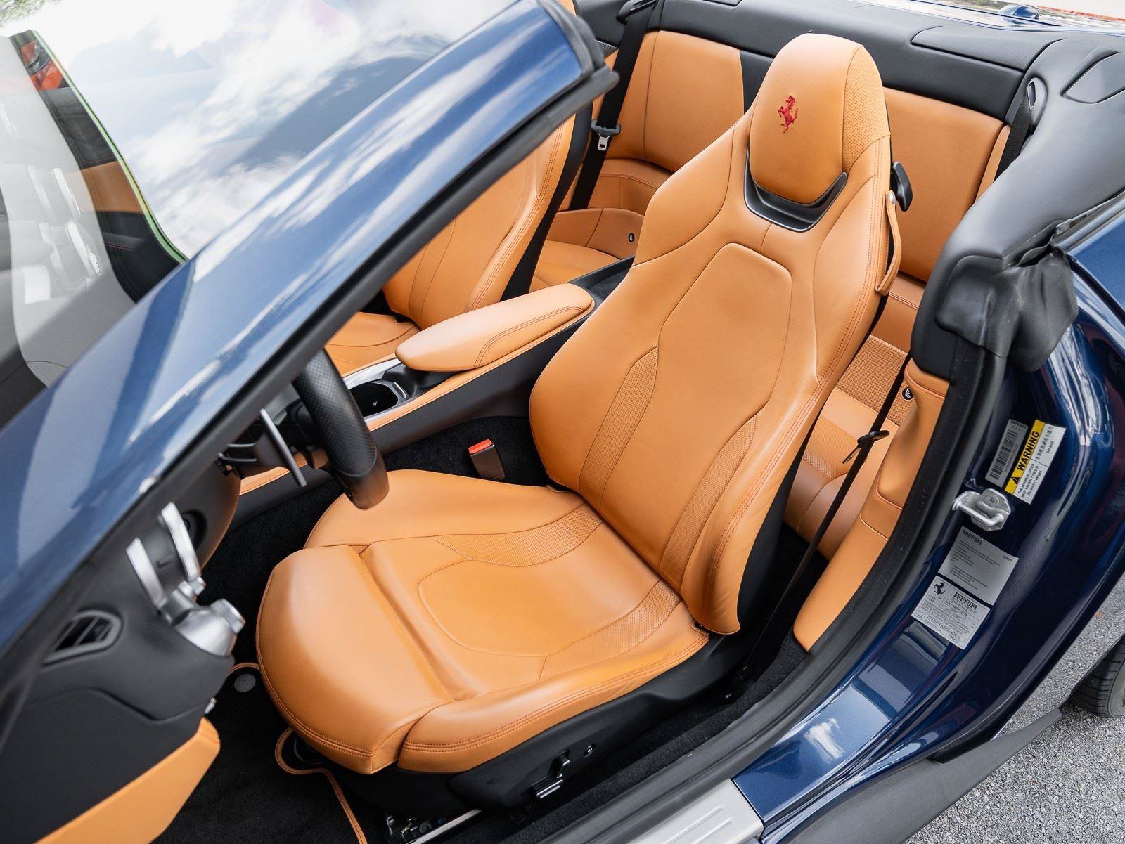 Used 2019 Ferrari Portofino RWD image 4