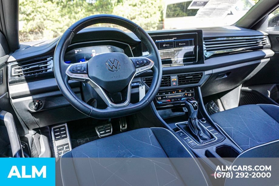 Used 2025 Volkswagen Jetta Sport FWD image 26